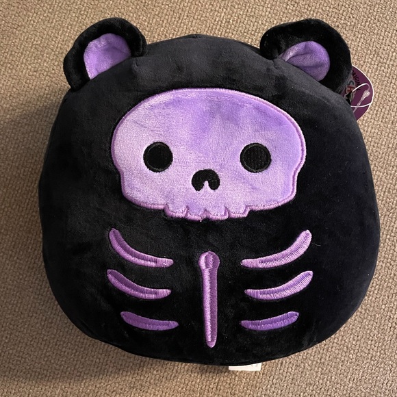 RARE SKELETON HALLOWEEN SQUISHMALLOW